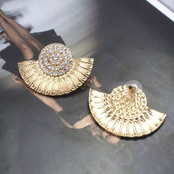 Boucle d'oreille en forme C-model classe