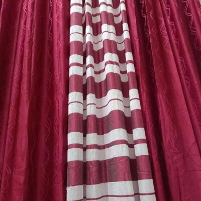 Rideau d’écharpe- rouge (disponible en d’autres couleurs)