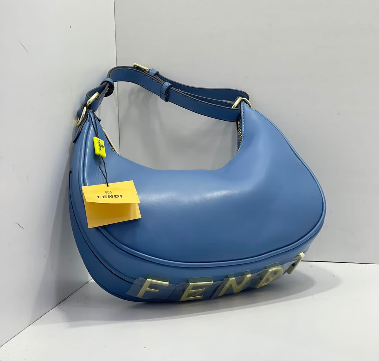 Sac FENDI très chic – Image 3