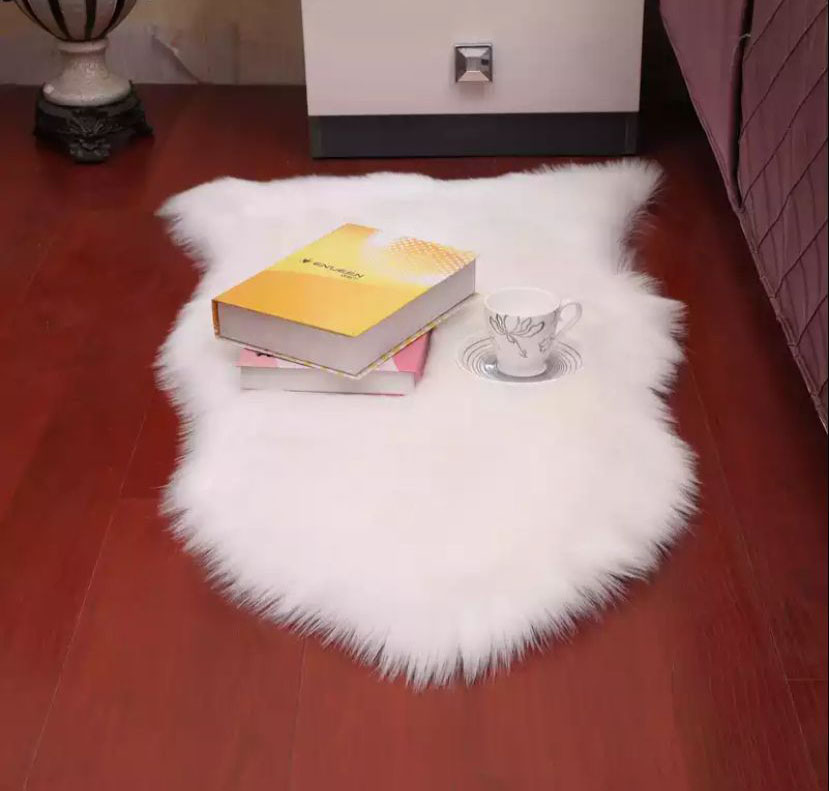 Tapis fourrure disponible sur d'autres couleurs
