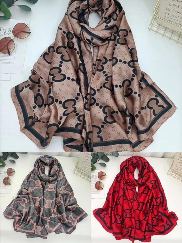 FOULARD EN SOIE , ECHARPE LISSE – Image 2